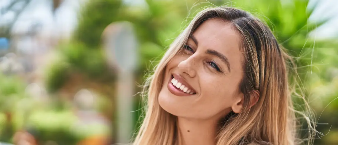 Complete Rehabilitation for Failing Detention using Dental Implants